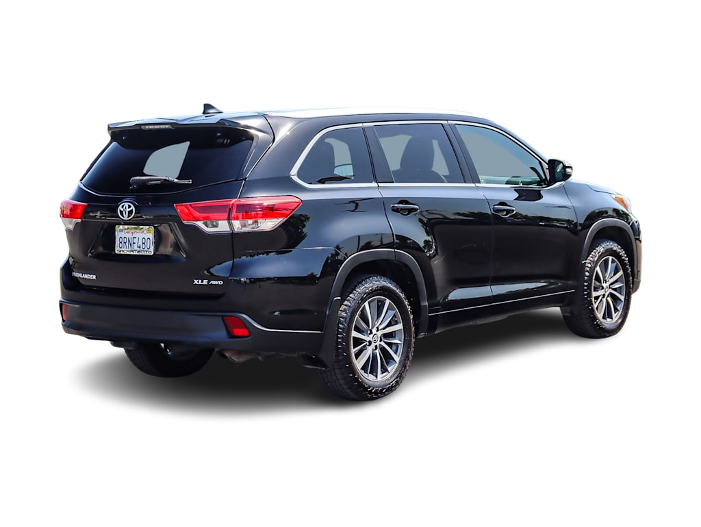 2018 Toyota Highlander XLE 17
