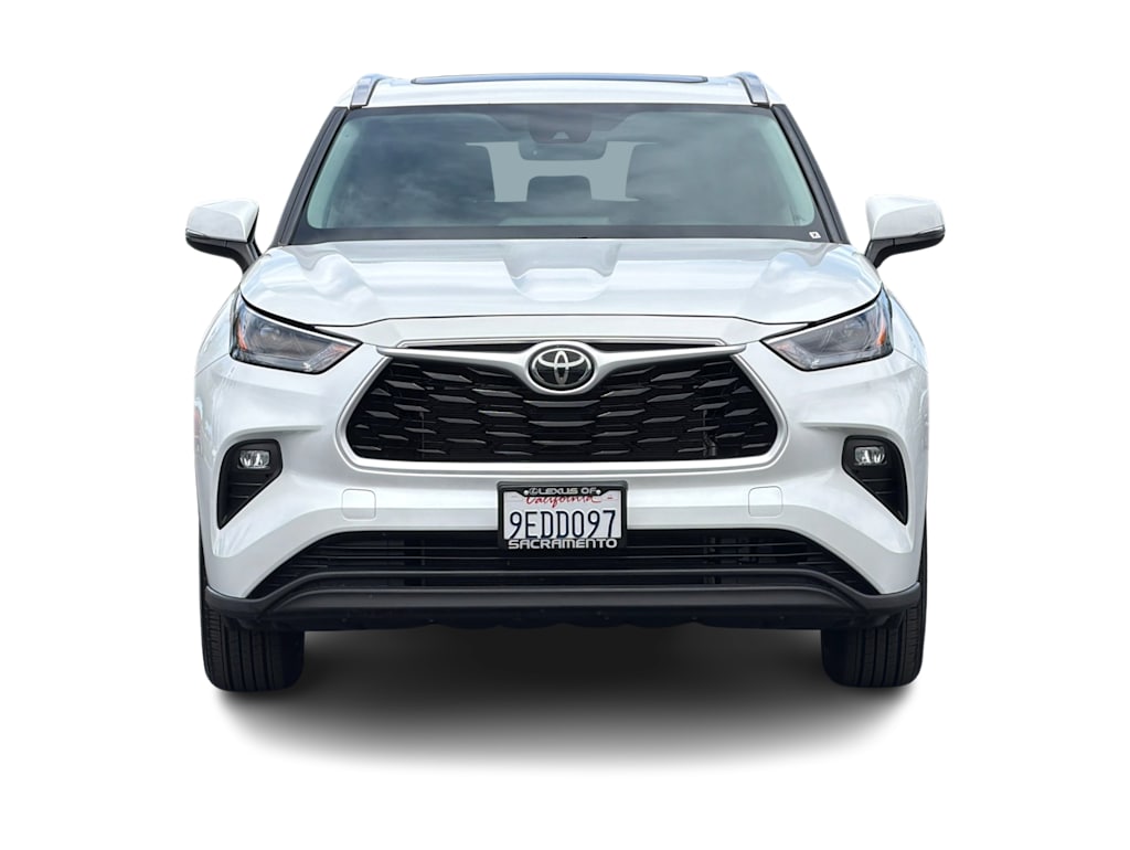 Thumbnail: 2023 Toyota Highlander - 6