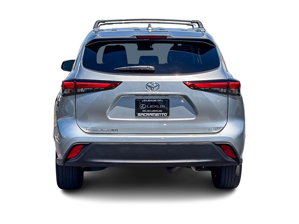 Thumbnail: 2023 Toyota Highlander - 4