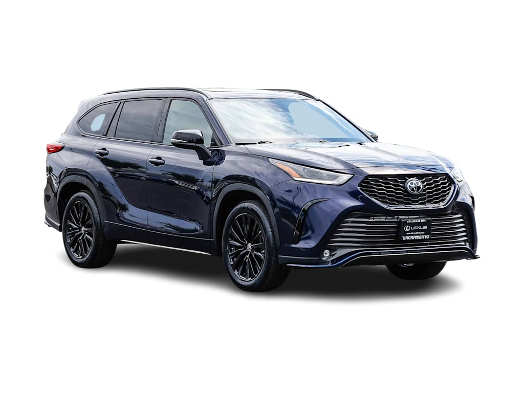 Thumbnail: 2023 Toyota Highlander - 20