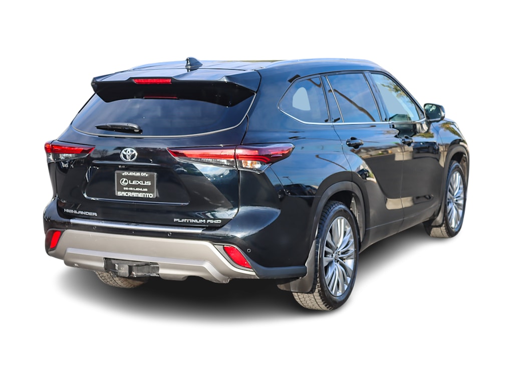 Thumbnail: 2024 Toyota Highlander - 17