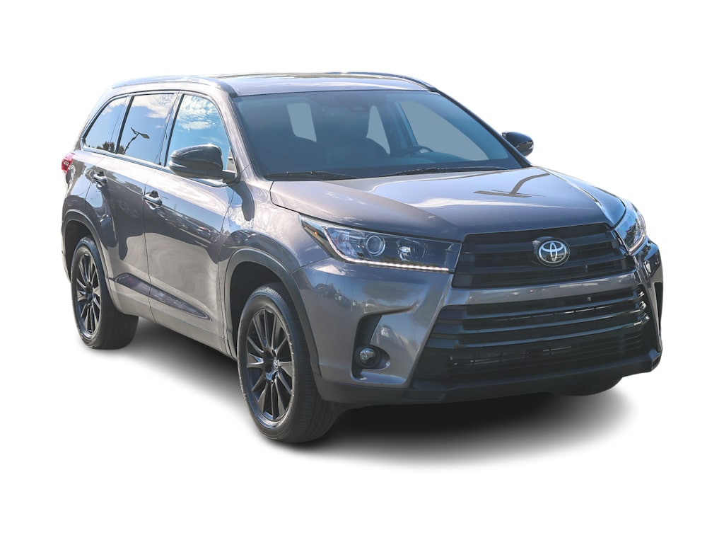 Thumbnail: 2019 Toyota Highlander - 17