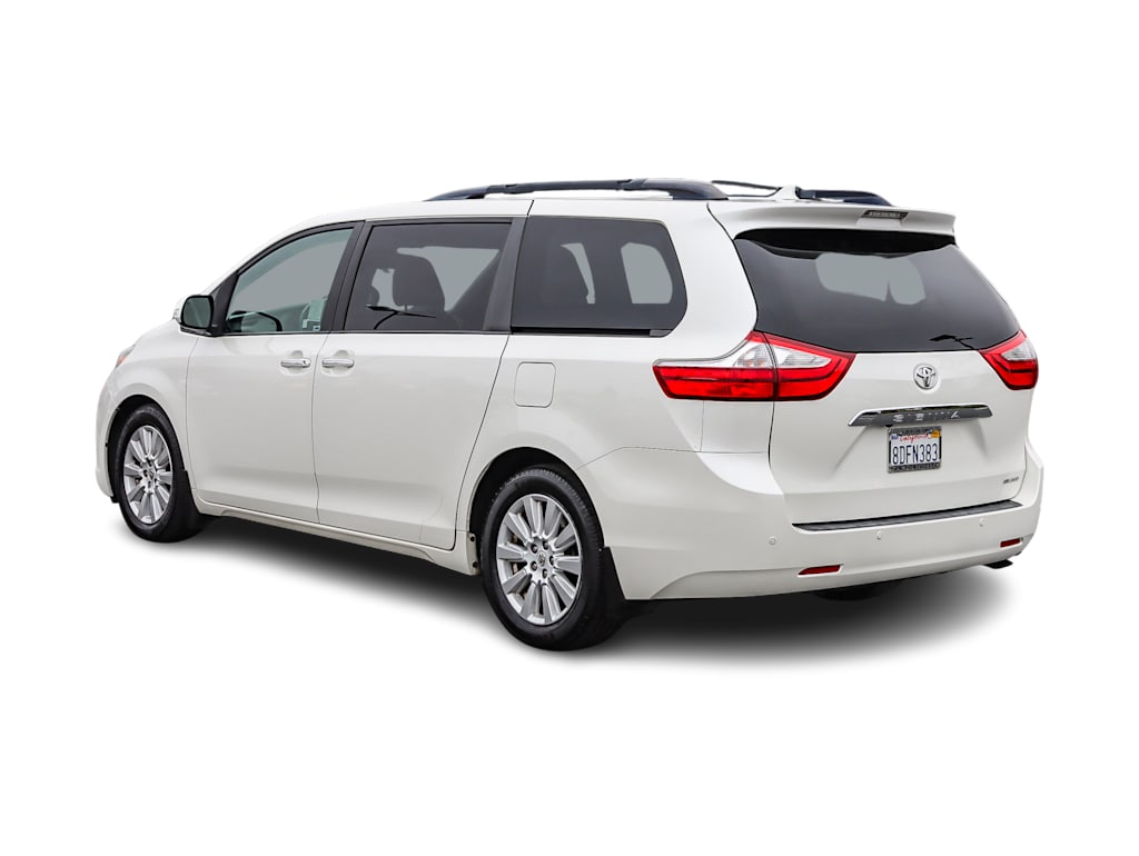 2017 Toyota Sienna Limited 3