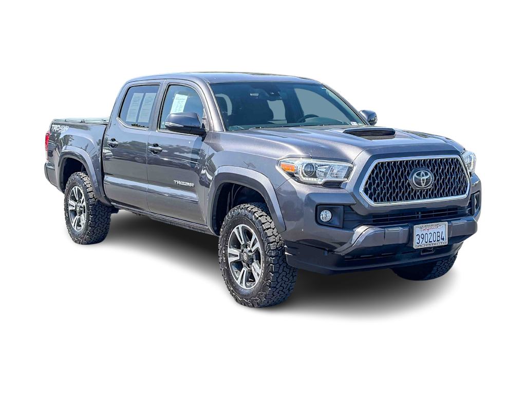 Thumbnail: 2018 Toyota Tacoma - 17