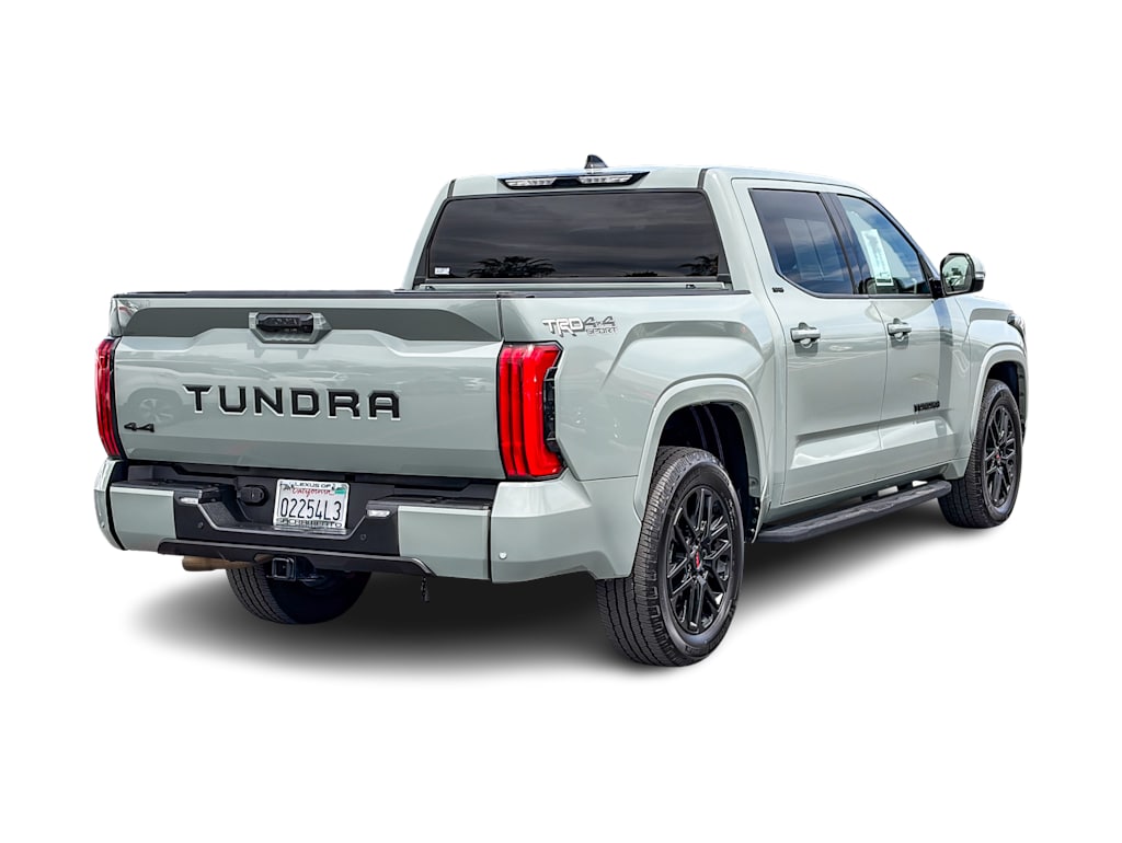 Thumbnail: 2022 Toyota Tundra - 18
