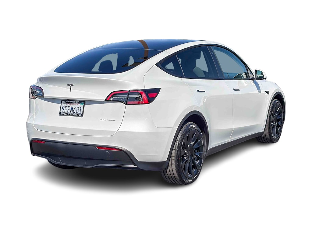 Thumbnail: 2023 Tesla Model Y - 15