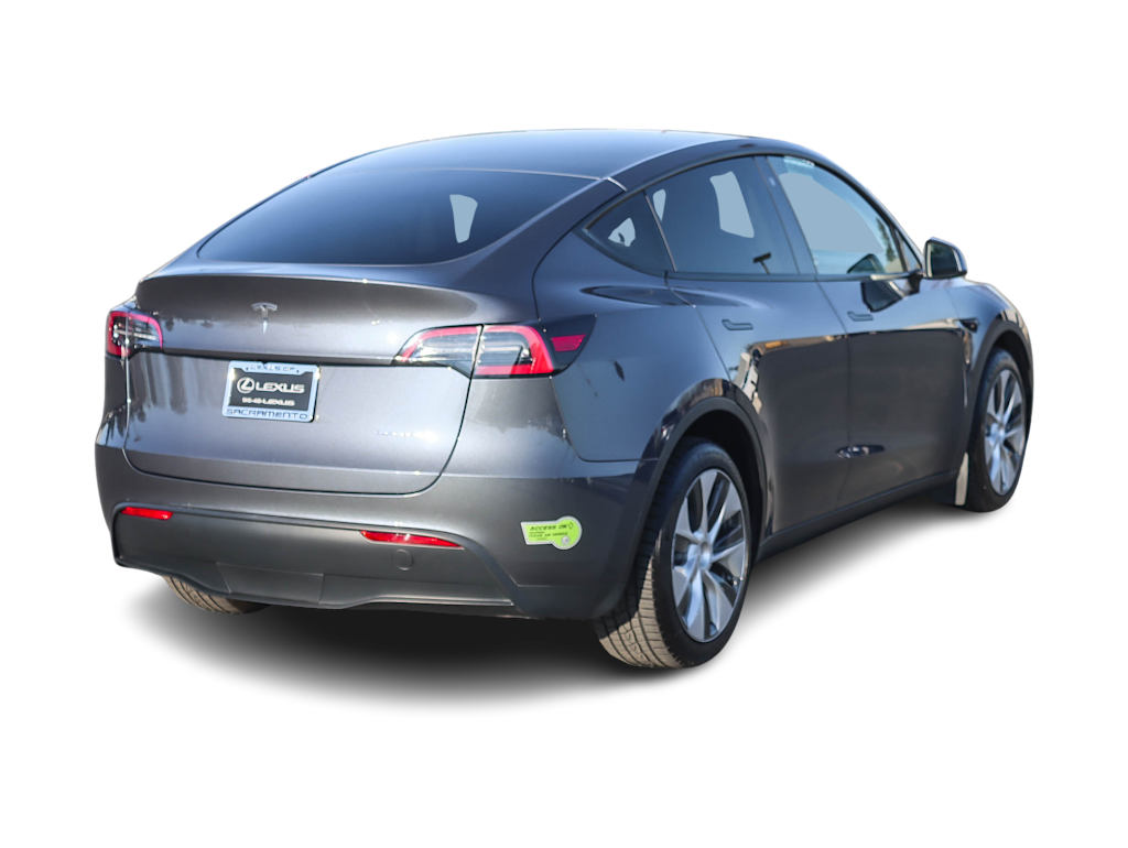 Thumbnail: 2023 Tesla Model Y - 13