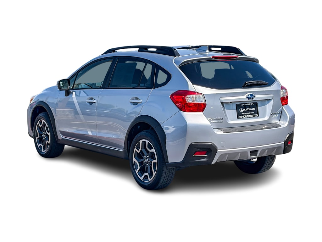 Thumbnail: 2017 Subaru Crosstrek - 3