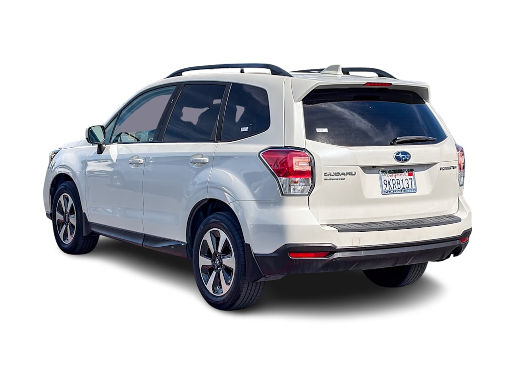 Thumbnail: 2018 Subaru Forester - 3