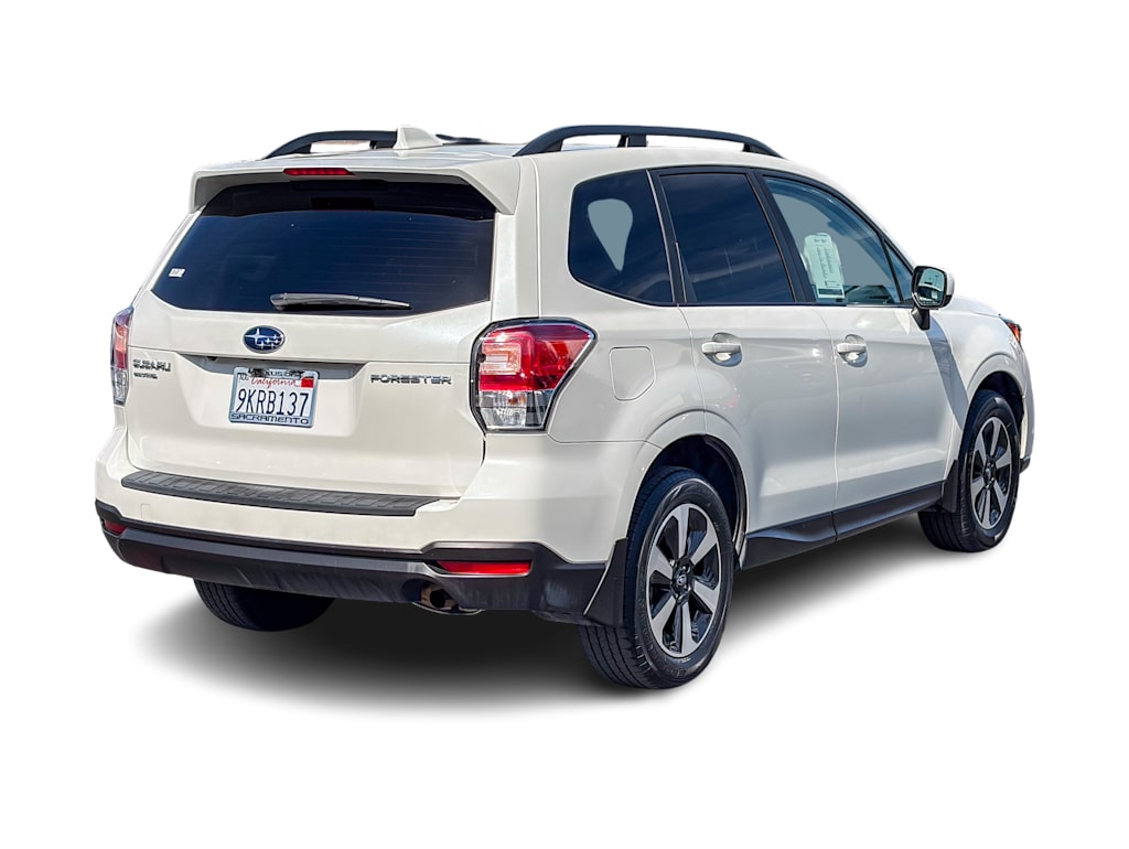 Thumbnail: 2018 Subaru Forester - 17