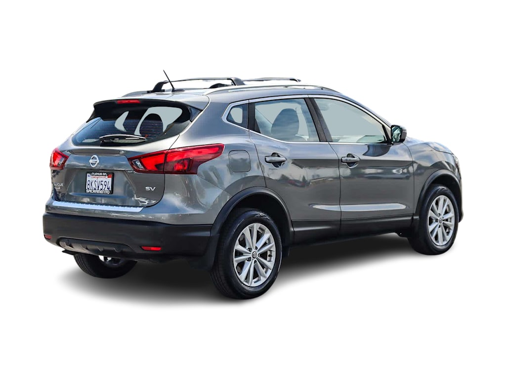 Thumbnail: 2019 Nissan Rogue Sport - 18