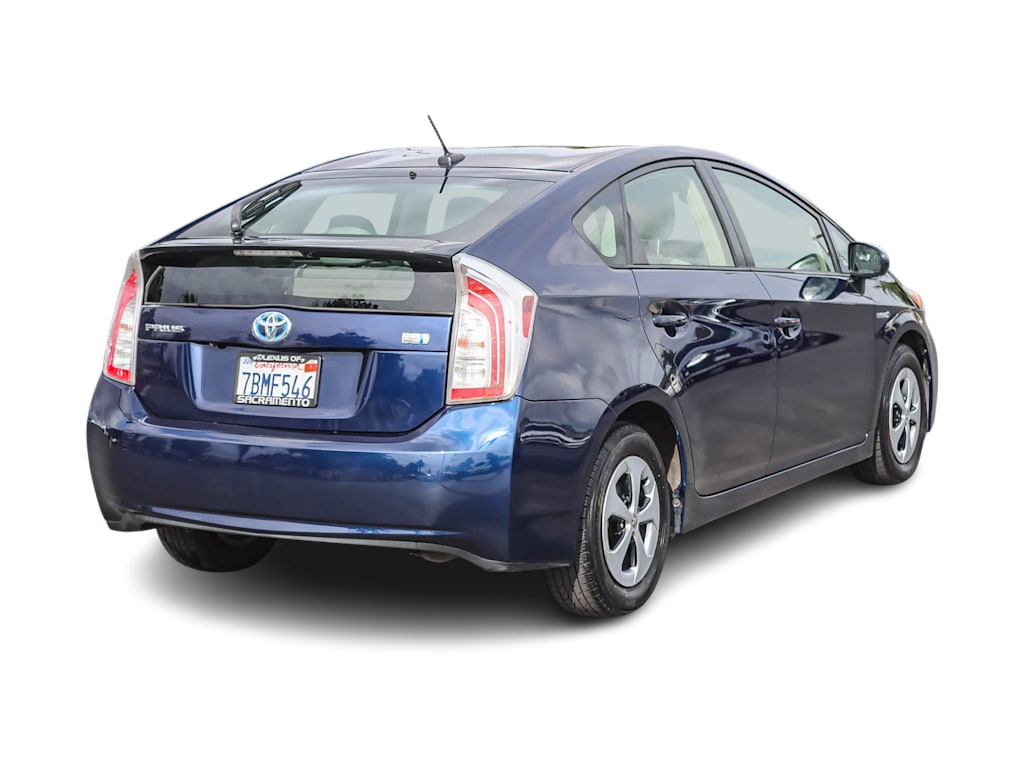 Thumbnail: 2013 Toyota Prius - 17