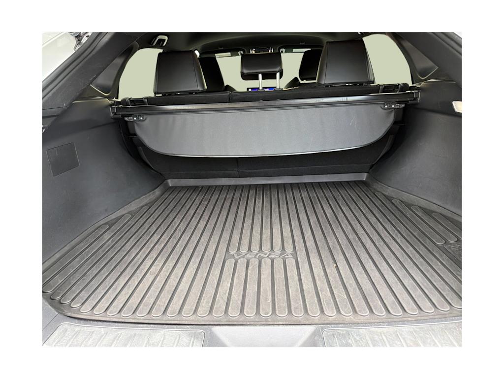 Thumbnail: 2023 Toyota Venza - 16