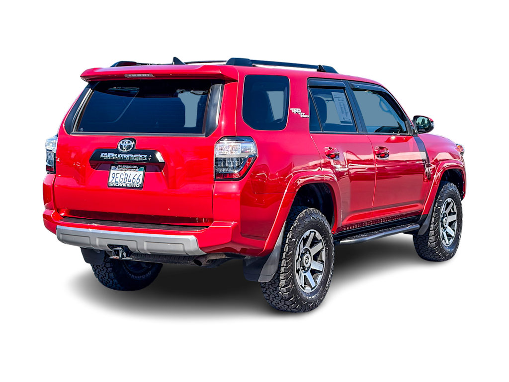 Thumbnail: 2023 Toyota 4Runner - 16