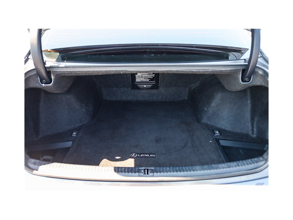 Thumbnail: 2012 Lexus IS - 15