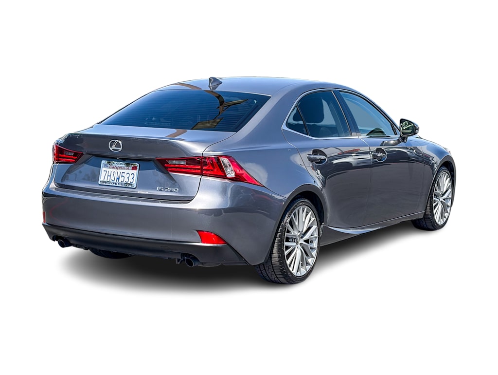 Thumbnail: 2015 Lexus IS - 17