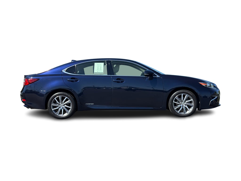 Thumbnail: 2016 Lexus ES - 18