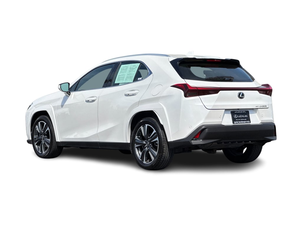 Thumbnail: 2025 Lexus UX - 4