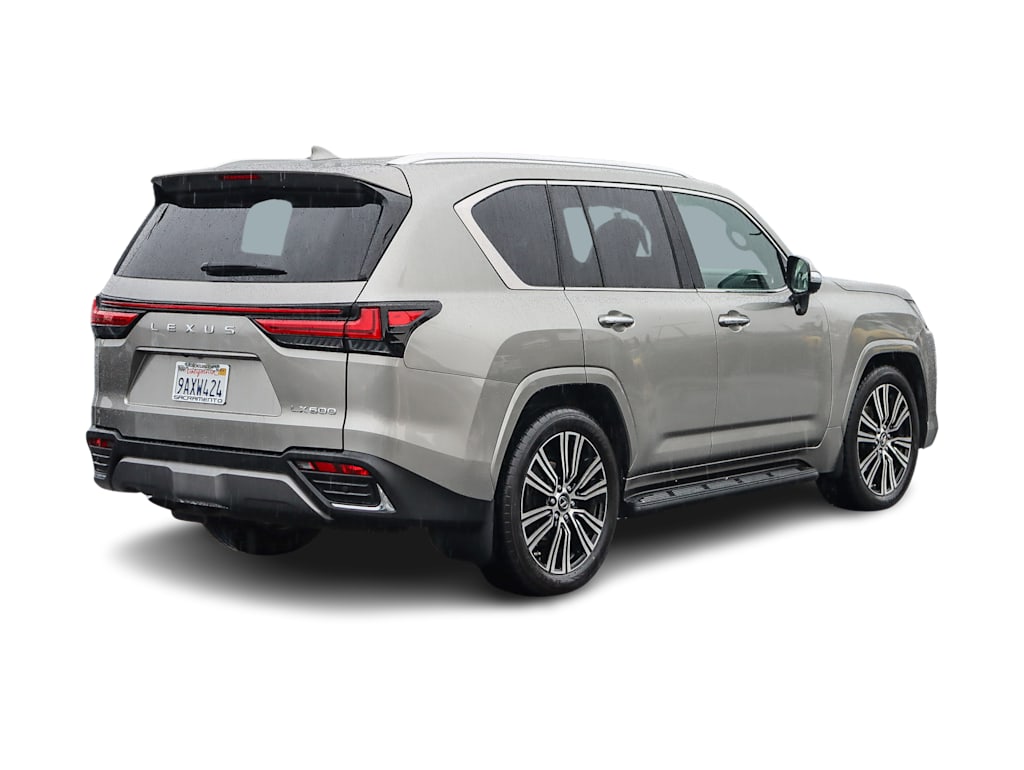 2022 Lexus LX 600 15