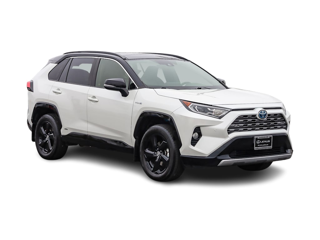 2021 Toyota RAV4 XSE 17