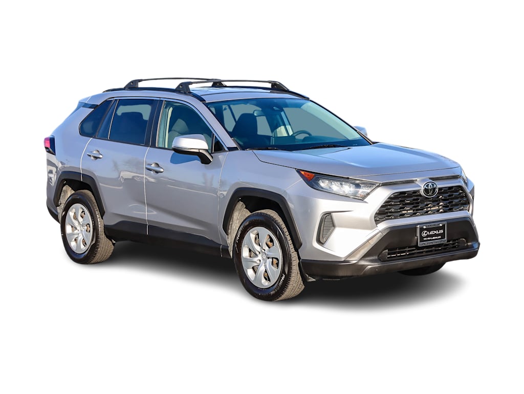 2019 Toyota RAV4 LE 17