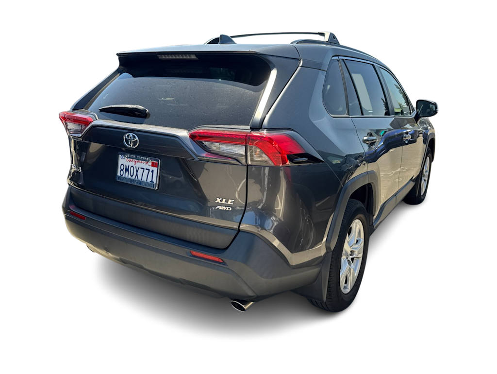 Thumbnail: 2019 Toyota RAV4 - 8