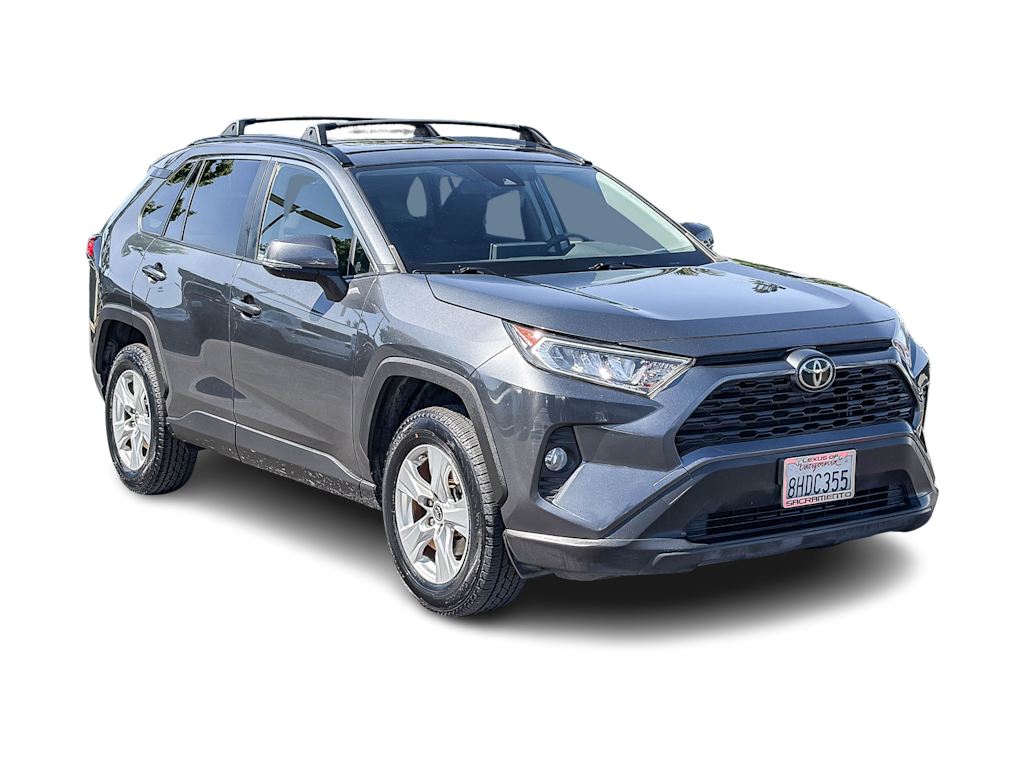 Thumbnail: 2019 Toyota RAV4 - 17