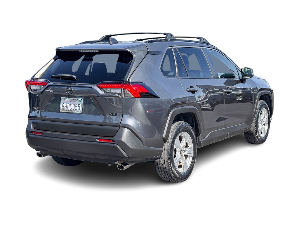 Thumbnail: 2019 Toyota RAV4 - 16