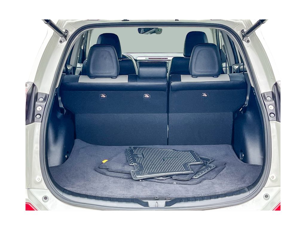 Thumbnail: 2018 Toyota RAV4 - 15