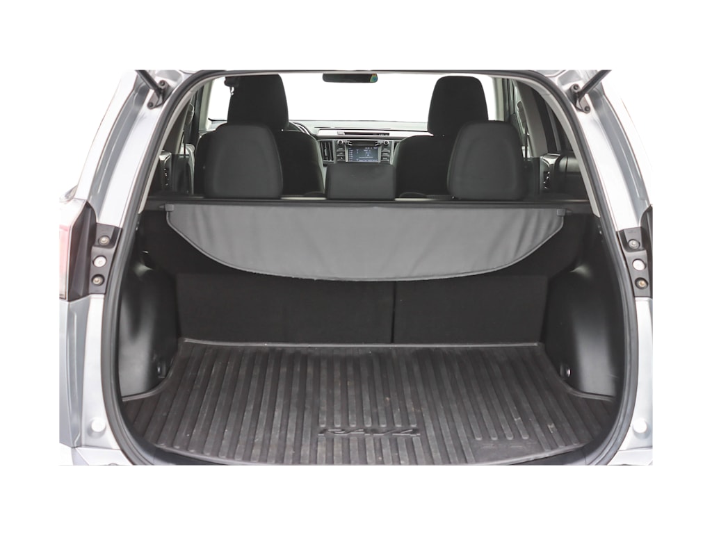 Thumbnail: 2018 Toyota RAV4 - 15