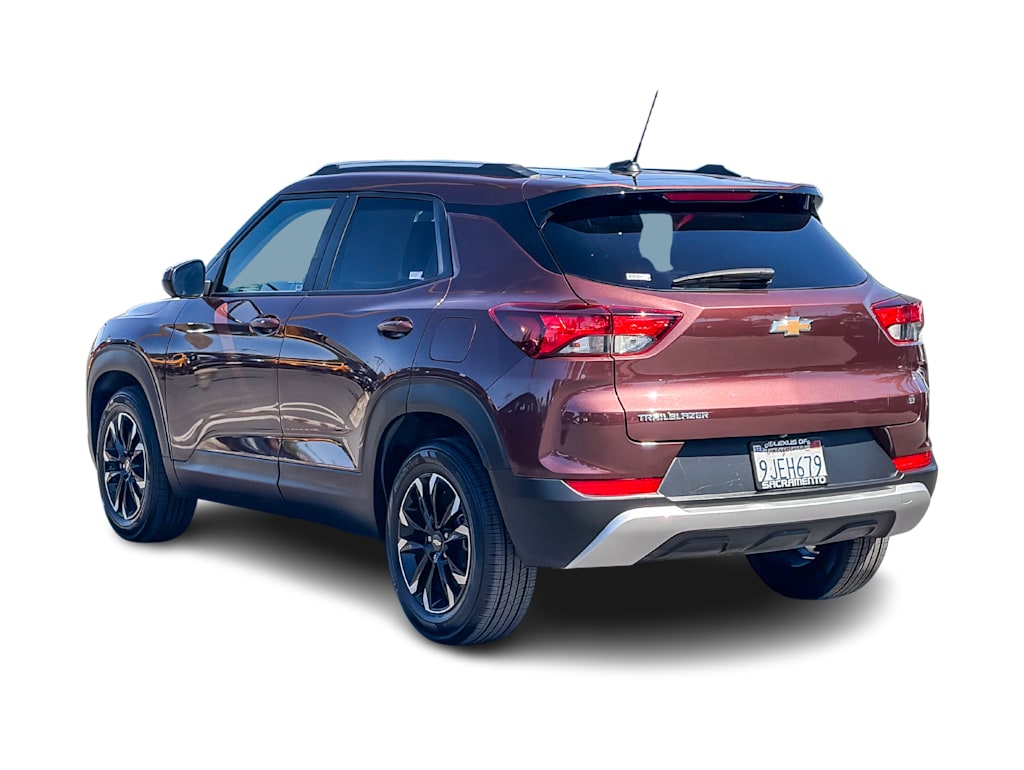 Thumbnail: 2023 Chevrolet TrailBlazer - 3