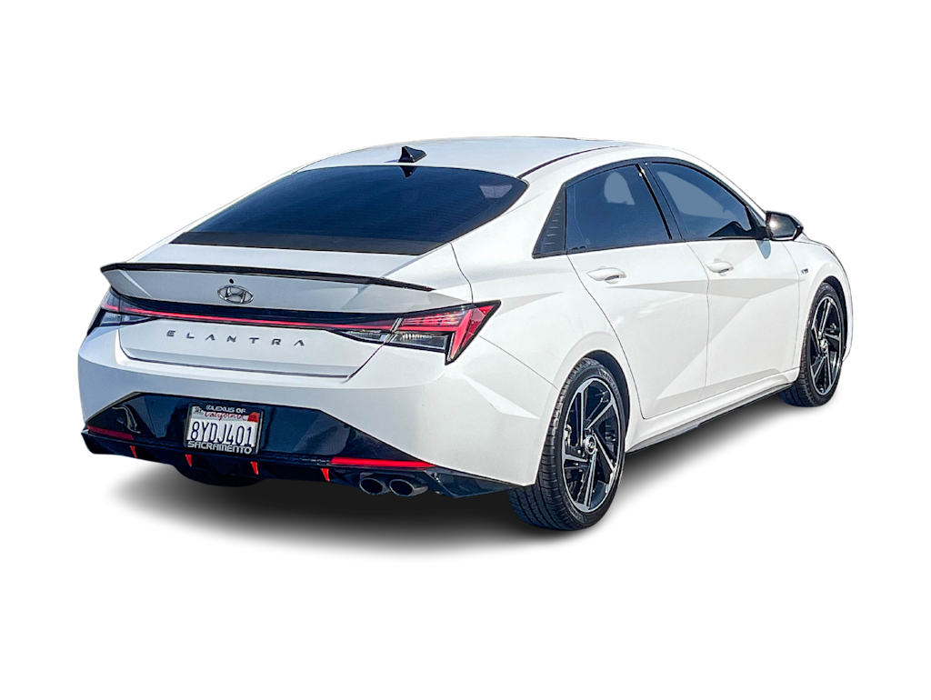 Thumbnail: 2022 Hyundai Elantra - 18