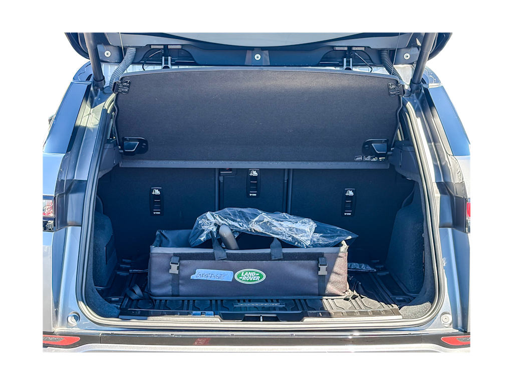 Thumbnail: 2023 Land Rover Range Rover Evoque - 16