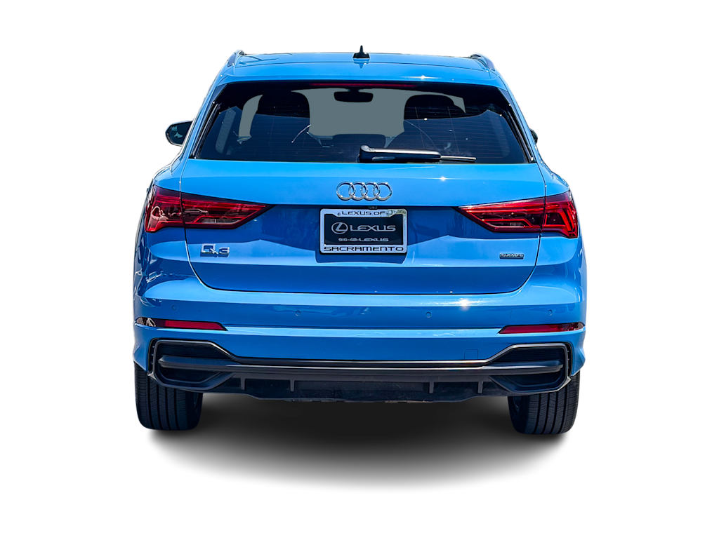Thumbnail: 2022 Audi Q3 - 4