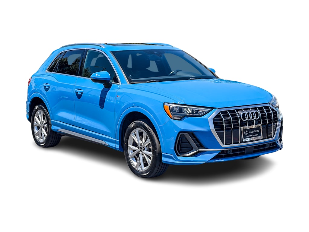 Thumbnail: 2022 Audi Q3 - 17