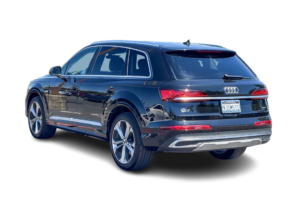 Thumbnail: 2023 Audi Q7 - 3