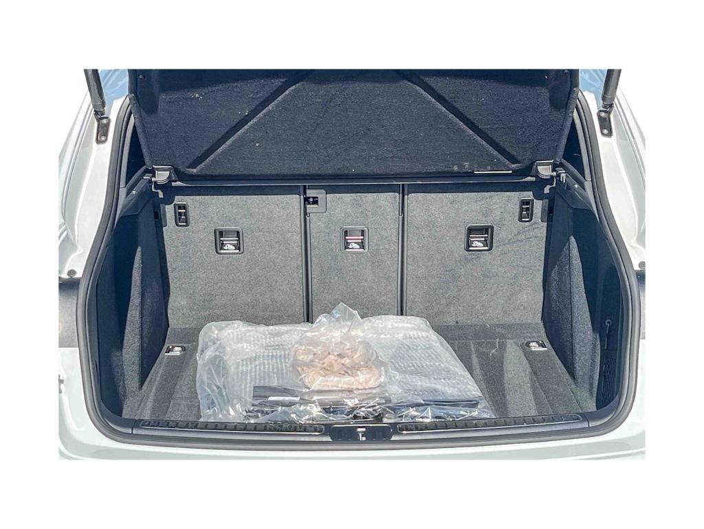 Thumbnail: 2024 Porsche Macan - 17