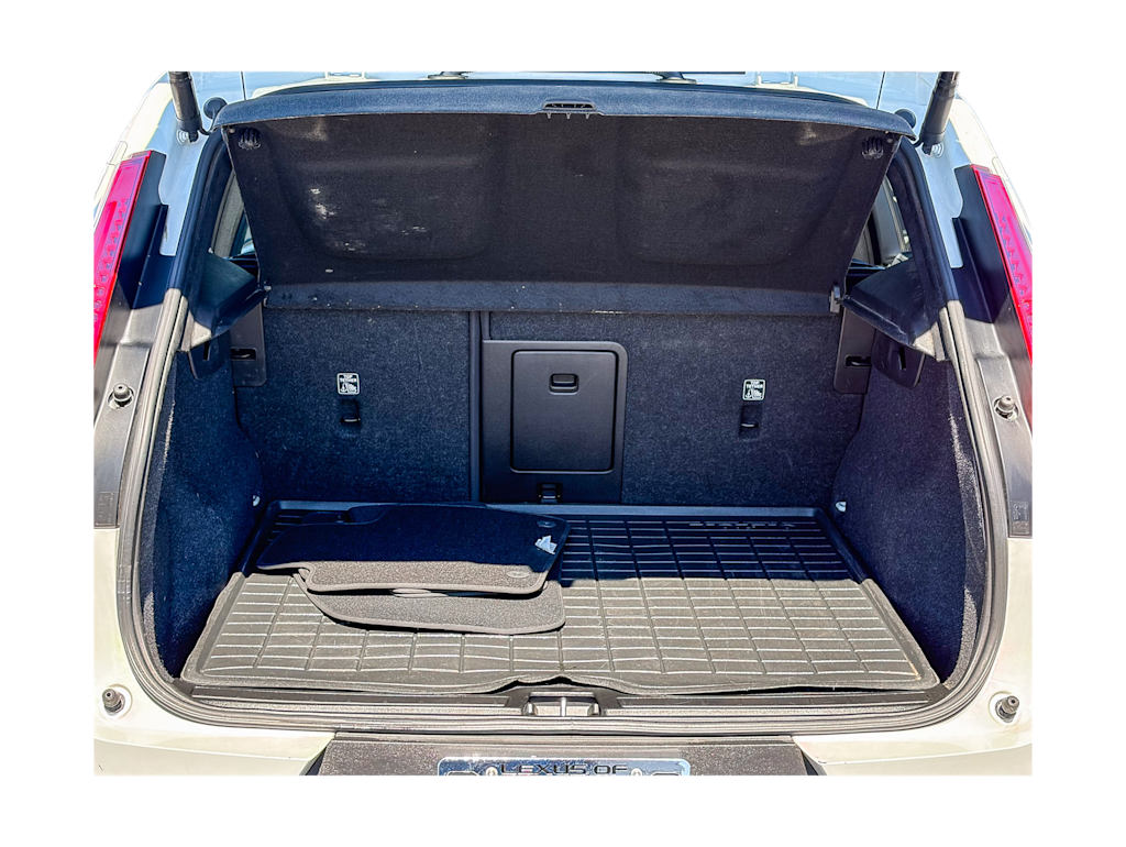 Thumbnail: 2021 Volvo XC40 - 15