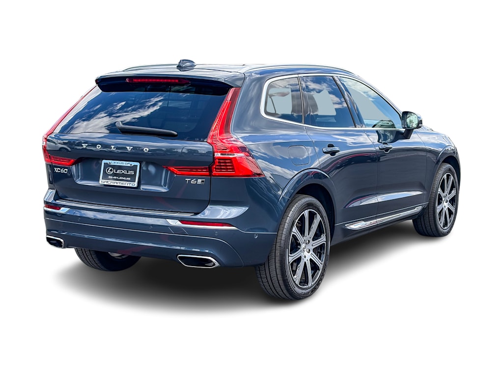 Thumbnail: 2020 Volvo XC60 - 17