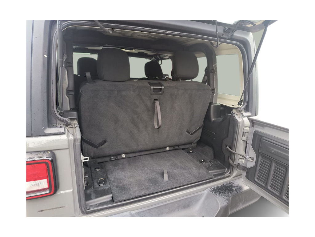 Thumbnail: 2020 Jeep Wrangler - 15