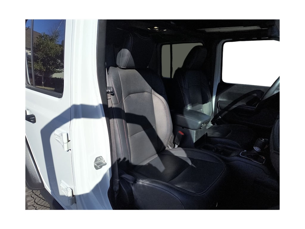 Thumbnail: 2021 Jeep Wrangler - 5