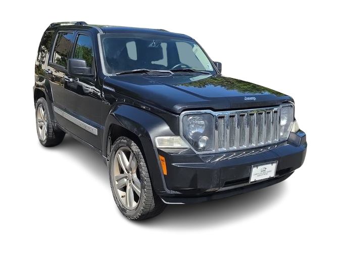 Thumbnail: 2012 Jeep Liberty - 8