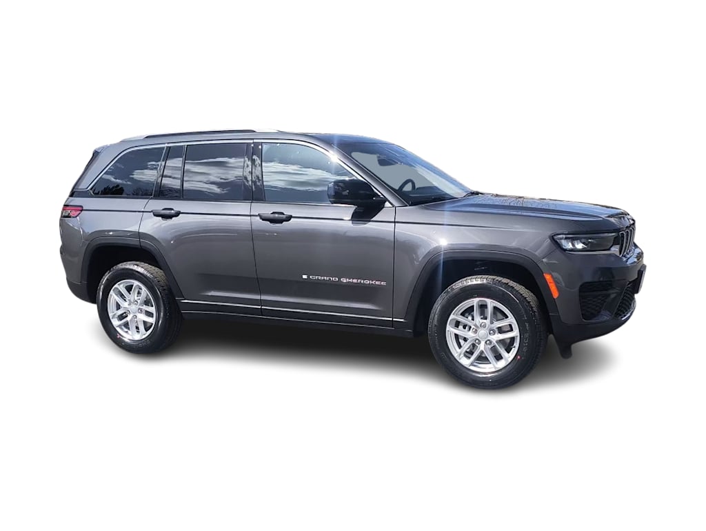 2025 Jeep Grand Cherokee Laredo 15