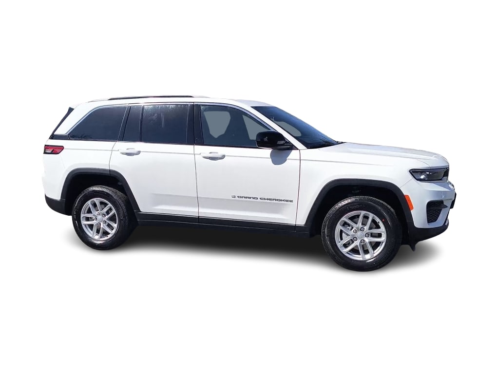2025 Jeep Grand Cherokee Laredo 14