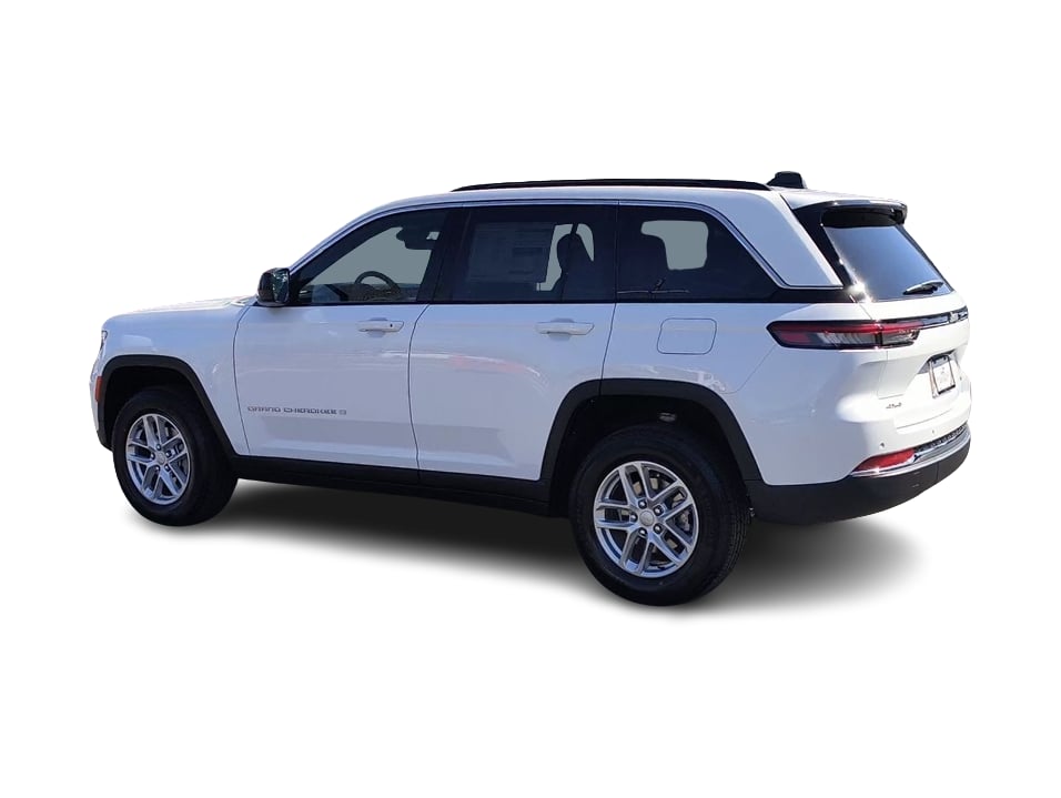 2025 Jeep Grand Cherokee Laredo 16