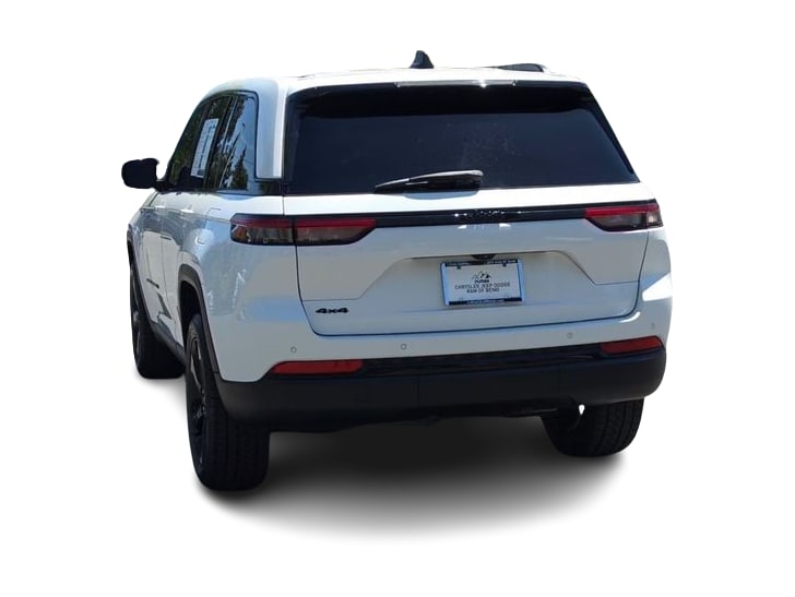 Thumbnail: 2023 Jeep Grand Cherokee - 4