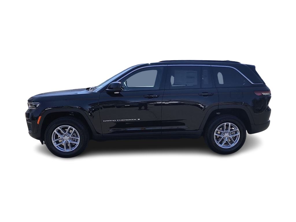 2025 Jeep Grand Cherokee Laredo 3