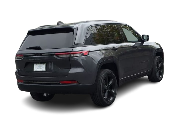 Thumbnail: 2023 Jeep Grand Cherokee - 18