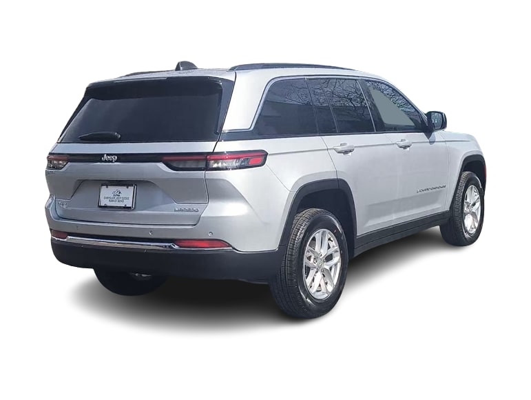 2025 Jeep Grand Cherokee Laredo 18