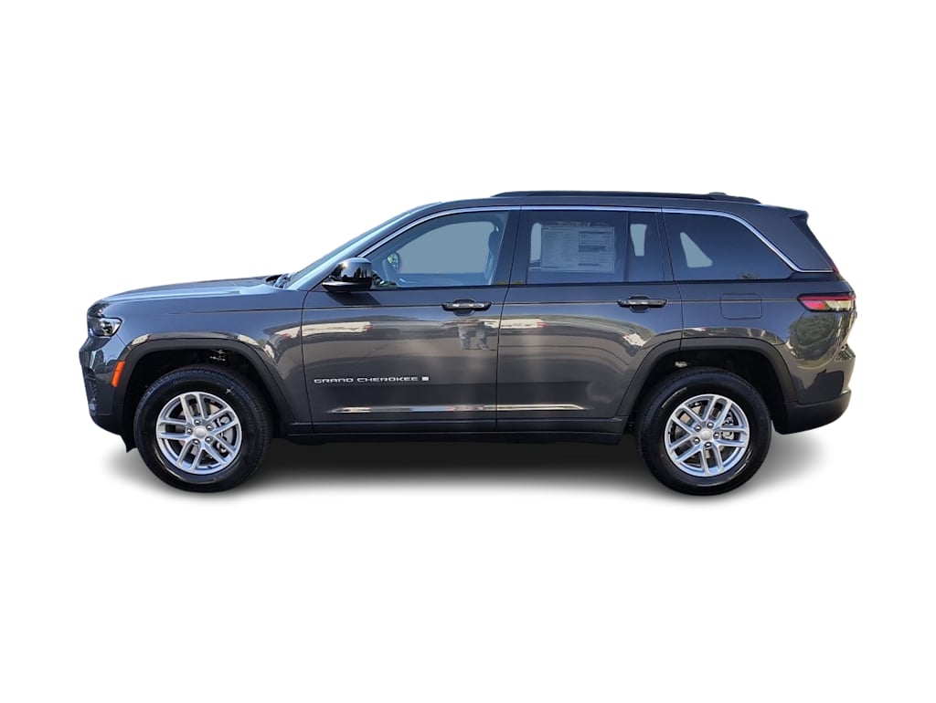 Thumbnail: 2025 Jeep Grand Cherokee - 3